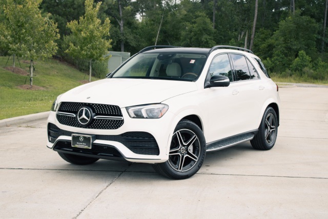 Vehicle image 2 of 17