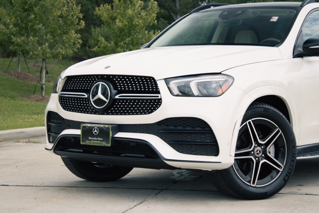 Vehicle image 1 of 17