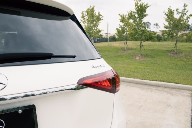 Vehicle image 11 of 17