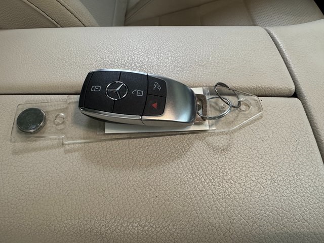 Vehicle image 19 of 29