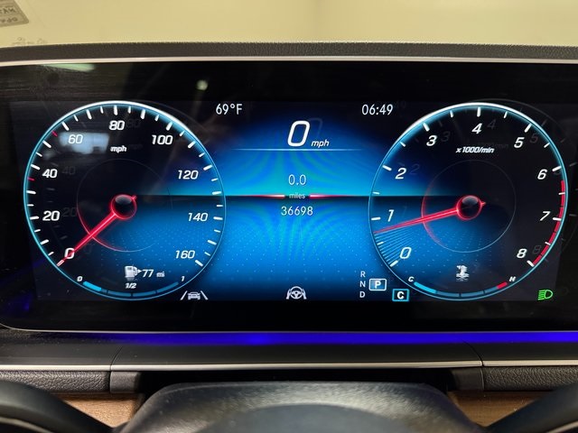 Vehicle image 13 of 29