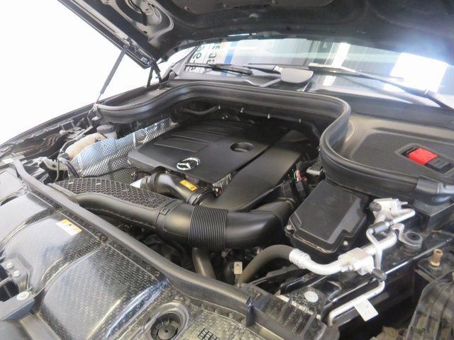 Vehicle image 9 of 40