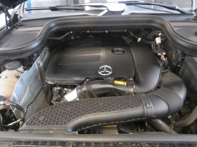 Vehicle image 8 of 40