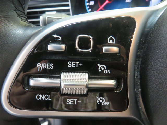 Vehicle image 39 of 40