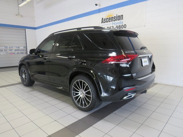 Vehicle image 6 of 40
