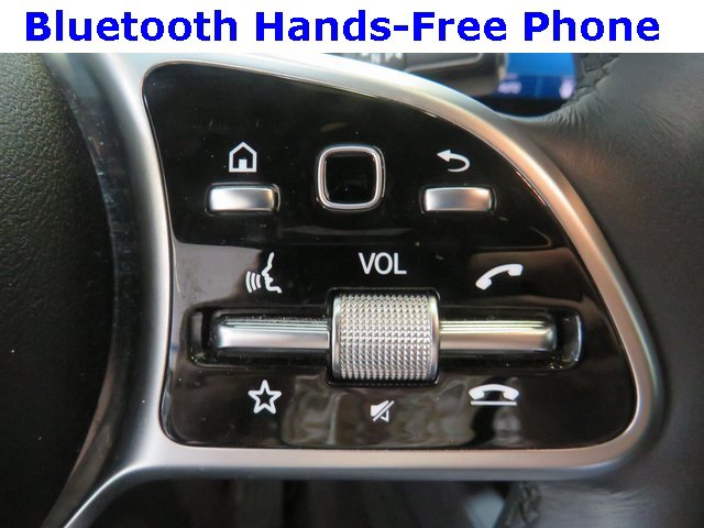 Vehicle image 32 of 40