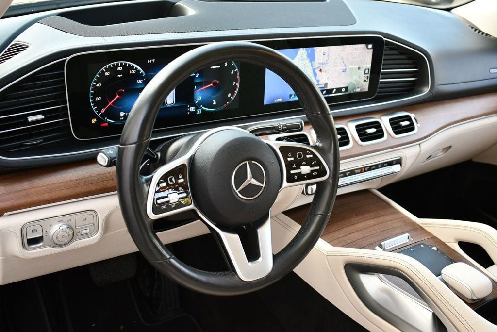 Vehicle image 49 of 65