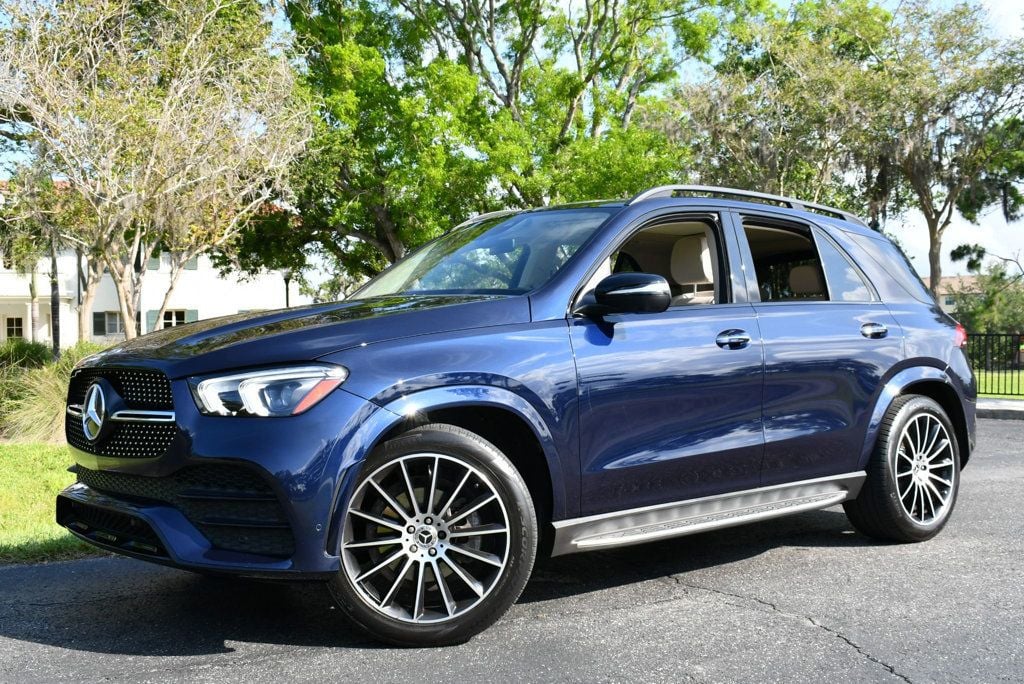 Vehicle image 4 of 65