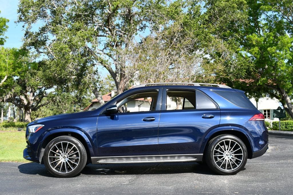 Vehicle image 20 of 65