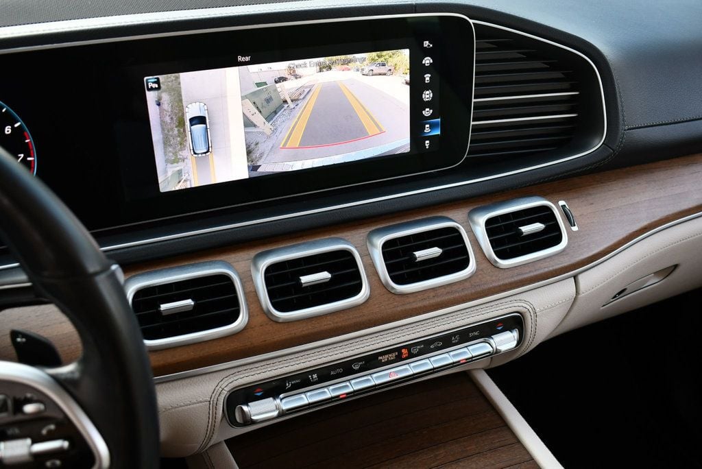 Vehicle image 53 of 65