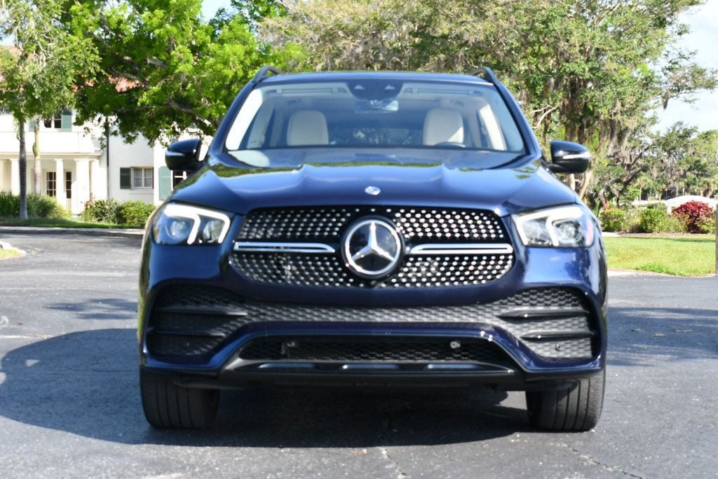 Vehicle image 6 of 65