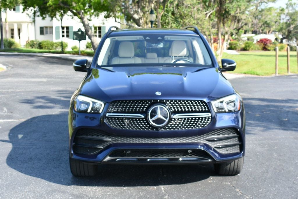Vehicle image 7 of 65