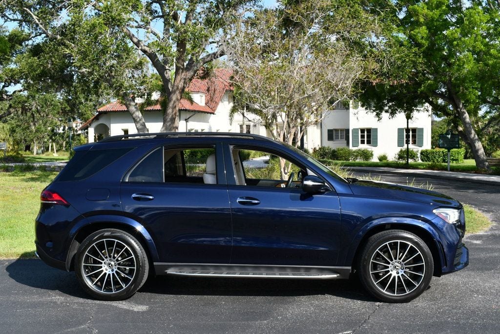 Vehicle image 14 of 65