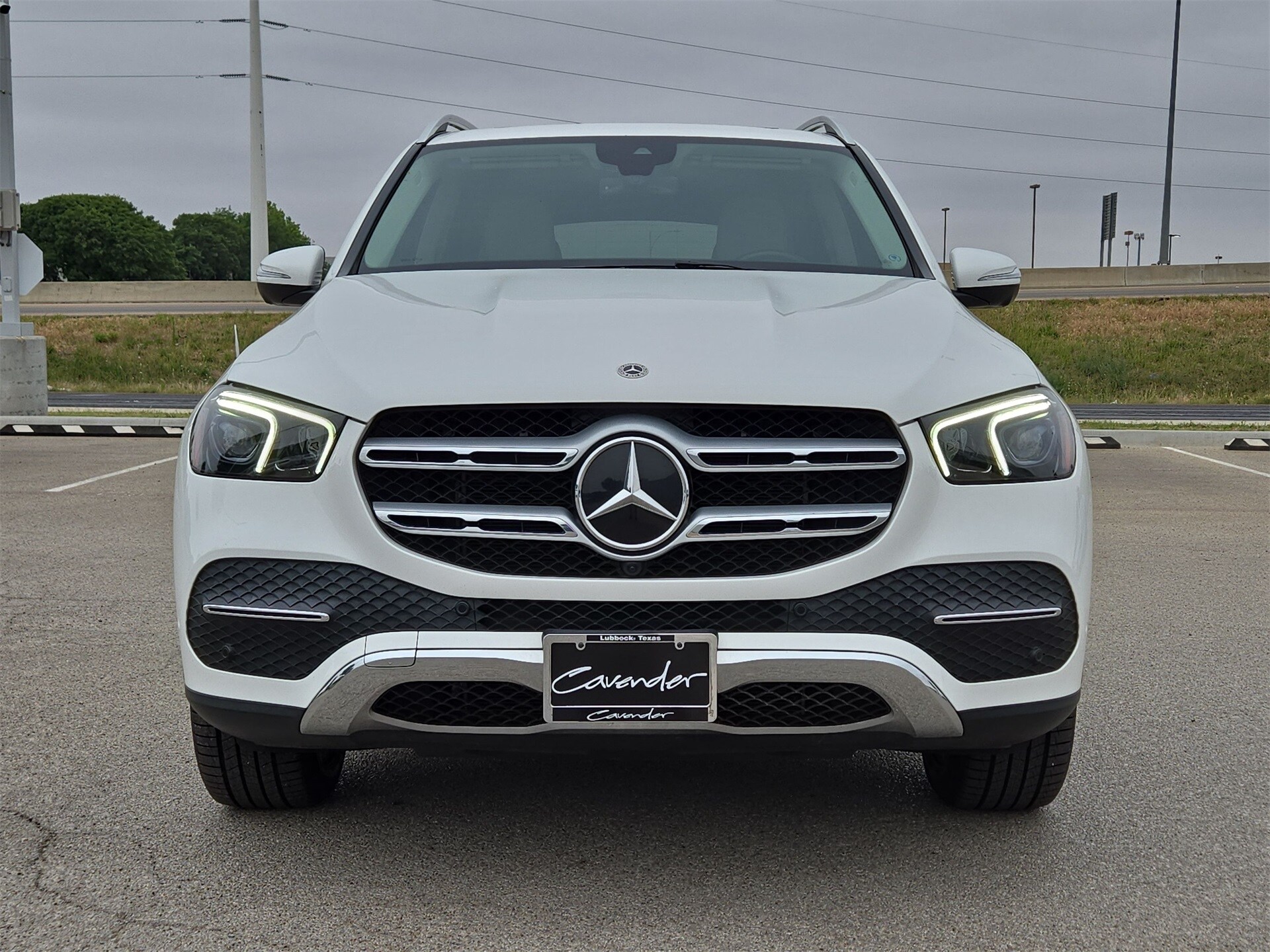 Vehicle image 3 of 22