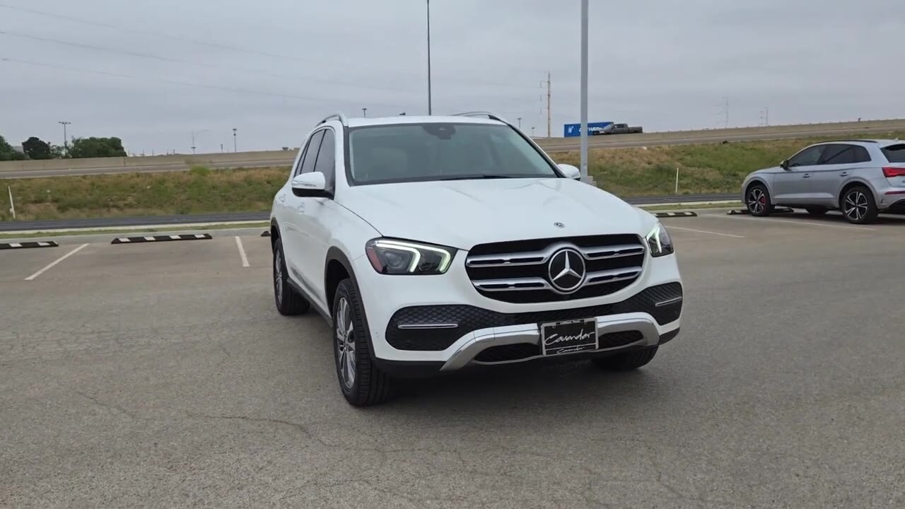 Vehicle image 5 of 22