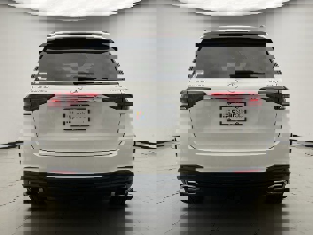 Vehicle image 6 of 36