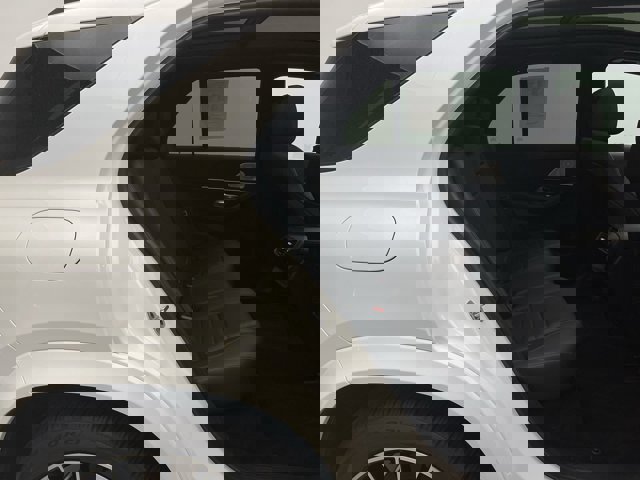Vehicle image 29 of 36