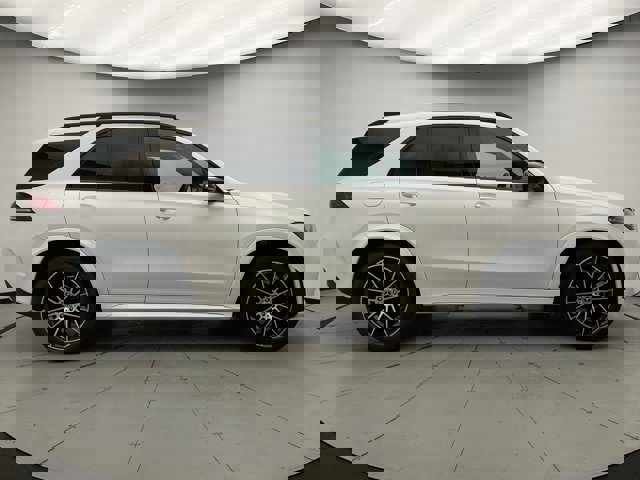 Vehicle image 4 of 36