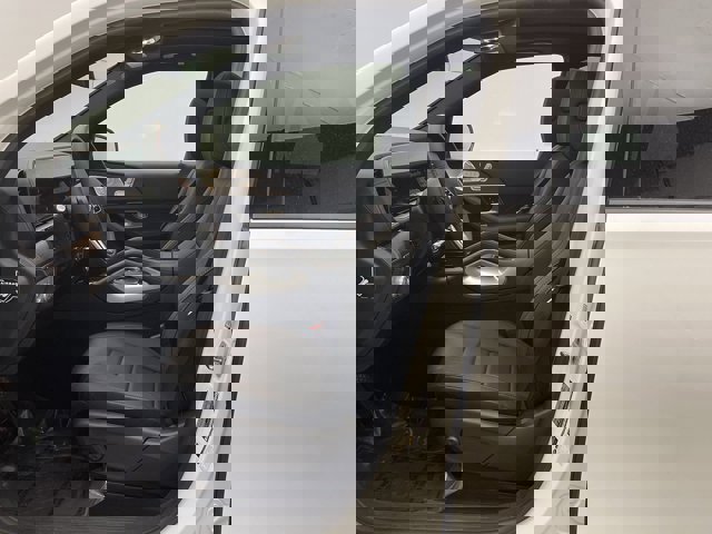 Vehicle image 14 of 36