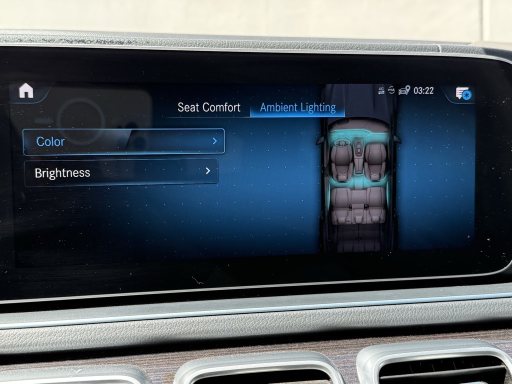 Vehicle image 15 of 19