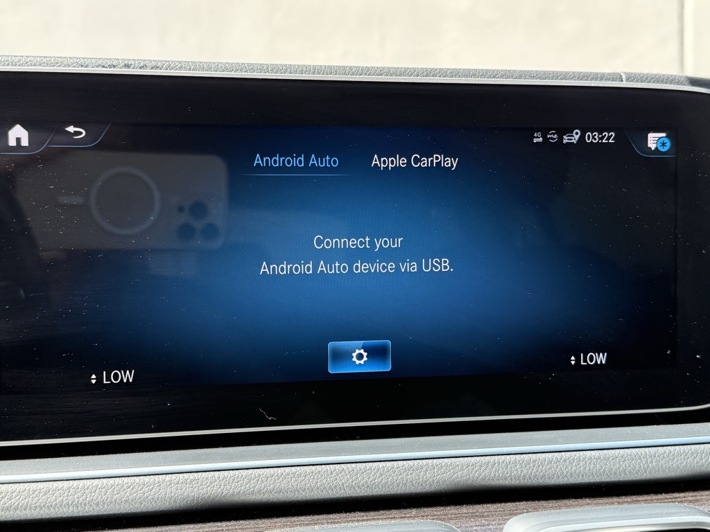 Vehicle image 16 of 19