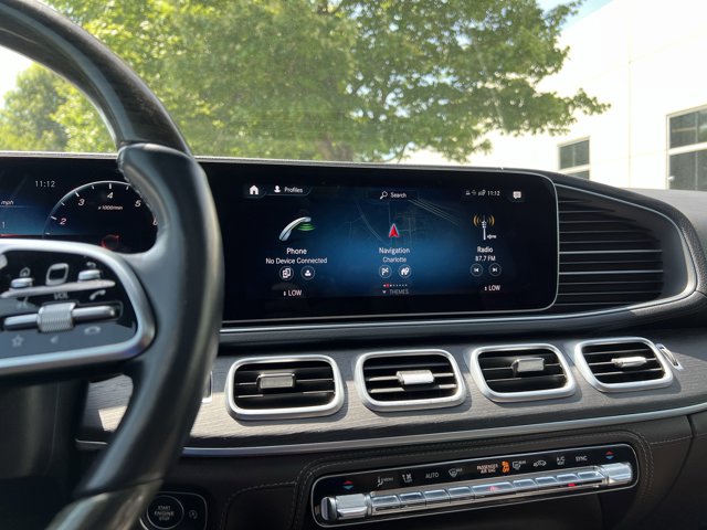 Vehicle image 26 of 37