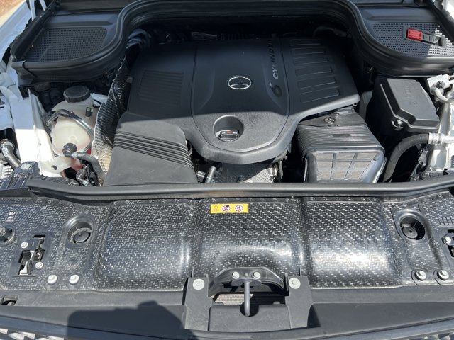 Vehicle image 10 of 37