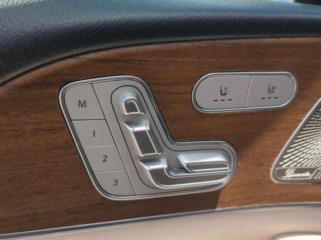 Vehicle image 22 of 33