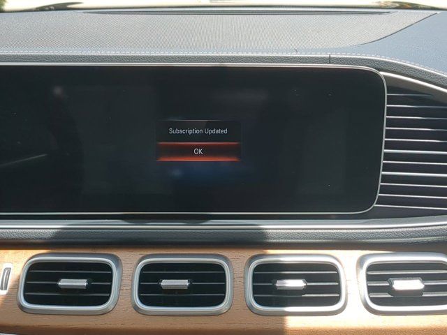 Vehicle image 20 of 33