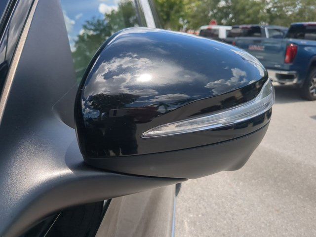 Vehicle image 29 of 33