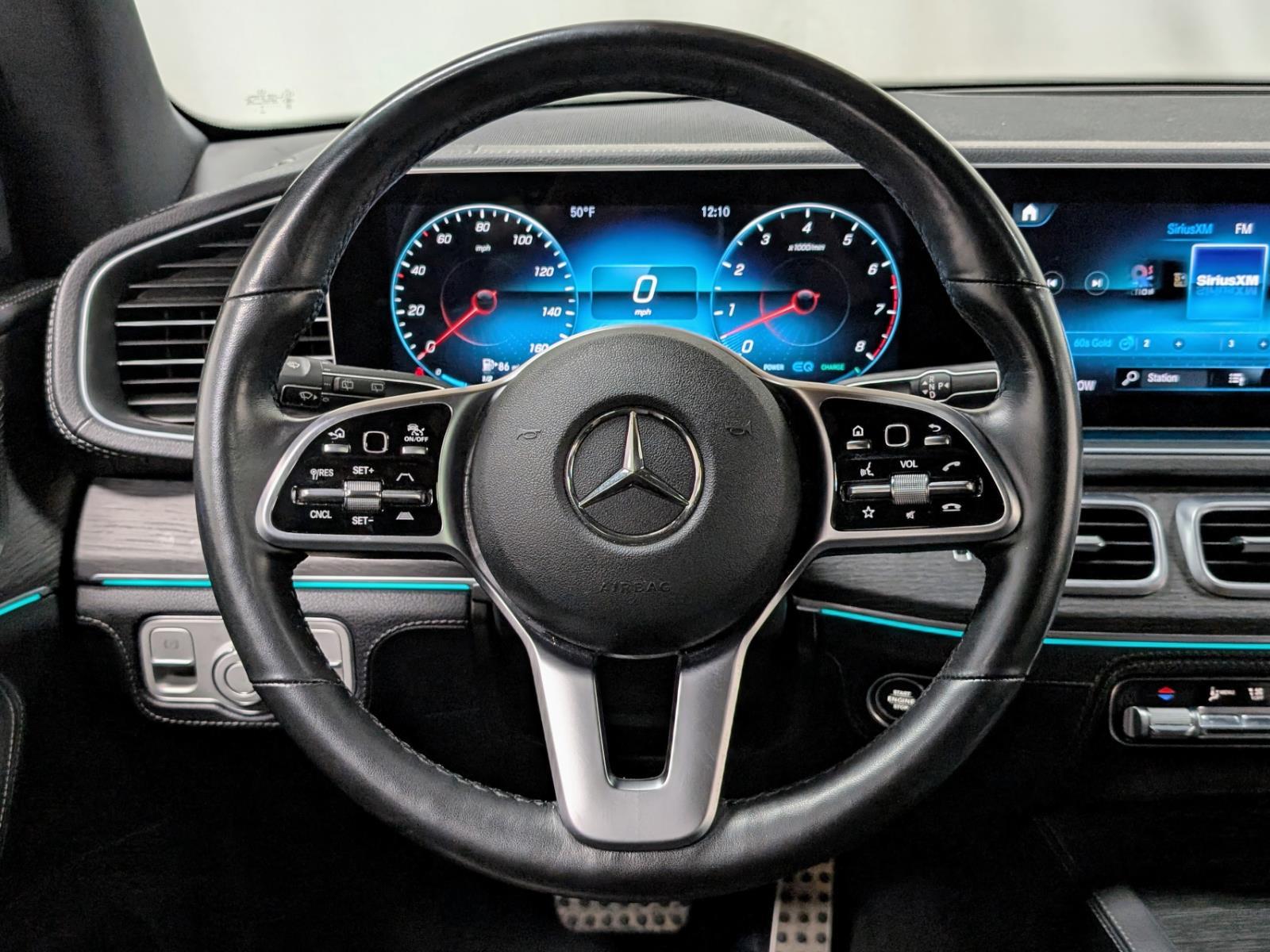 Vehicle image 35 of 44