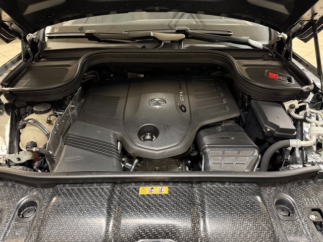 Vehicle image 7 of 32