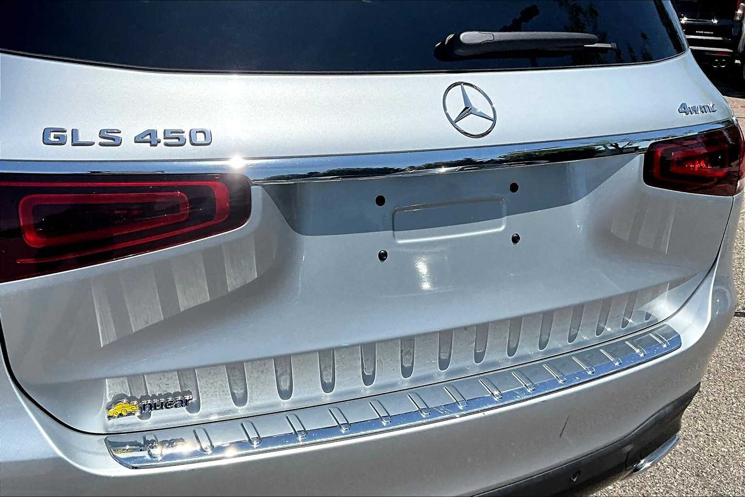 Vehicle image 29 of 36