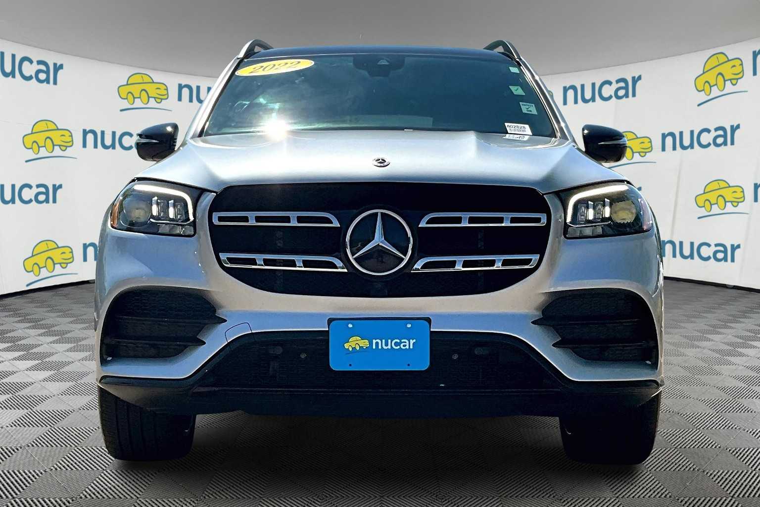 Vehicle image 2 of 36