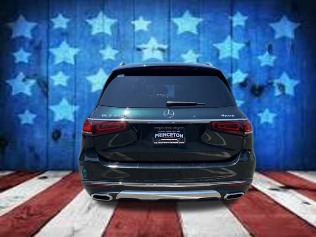 Vehicle image 6 of 62