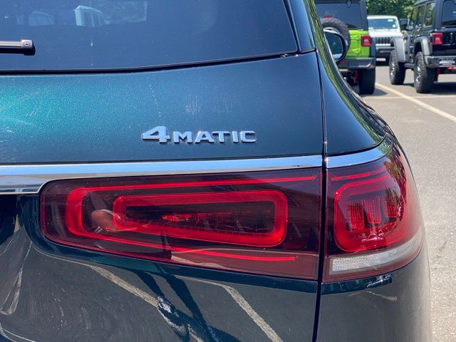 Vehicle image 15 of 62