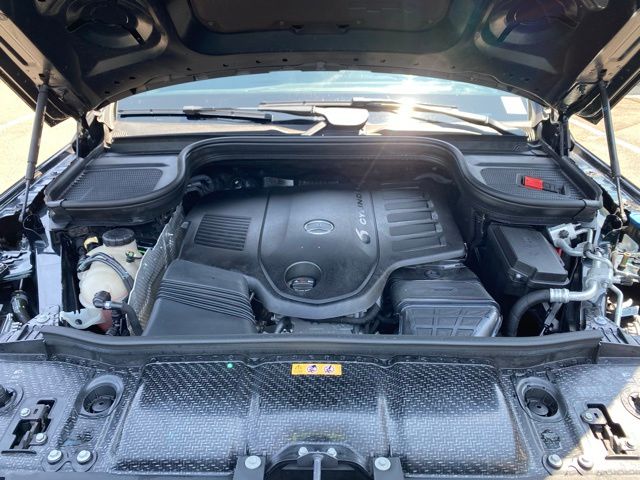 Vehicle image 9 of 62