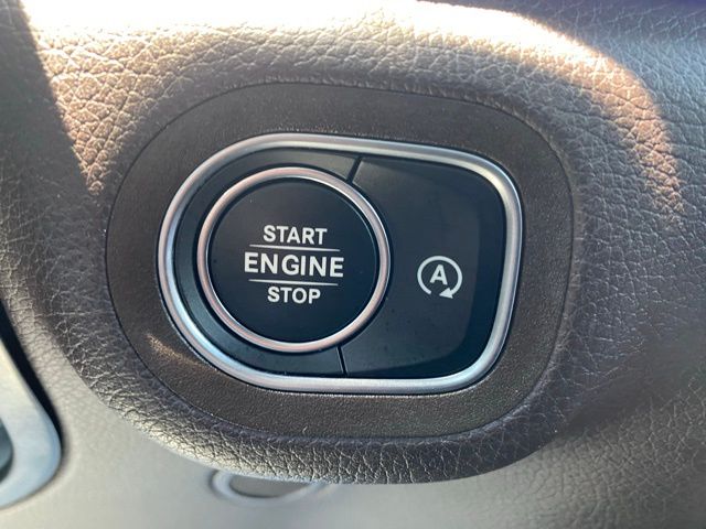 Vehicle image 59 of 62