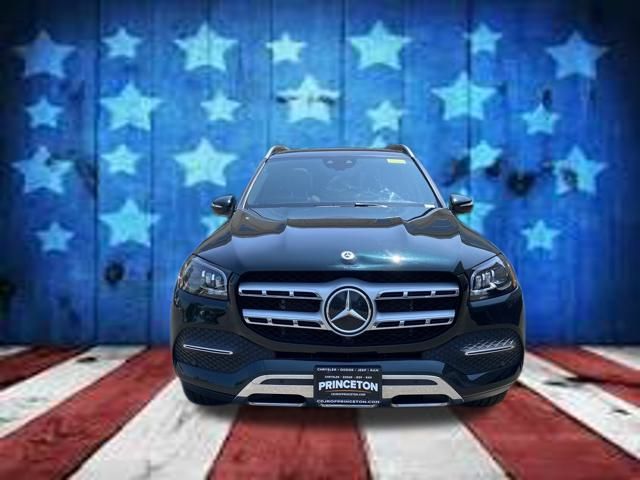 Vehicle image 2 of 62