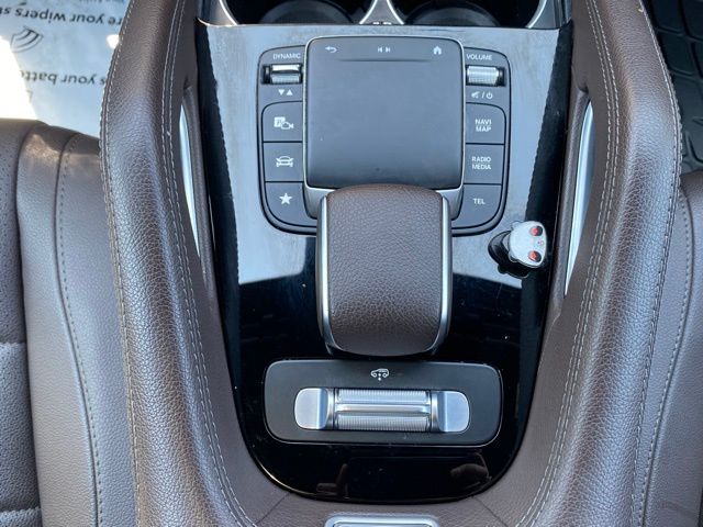 Vehicle image 47 of 62