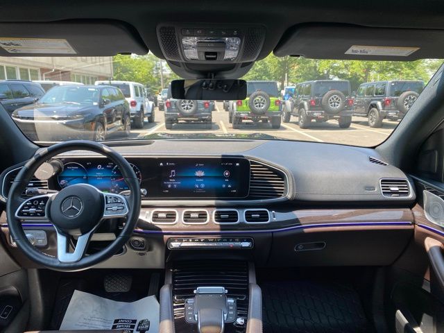 Vehicle image 41 of 62
