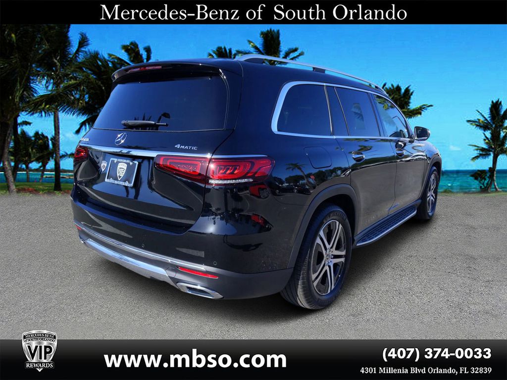 Vehicle image 4 of 24
