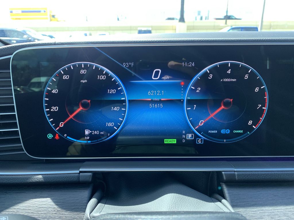 Vehicle image 16 of 25