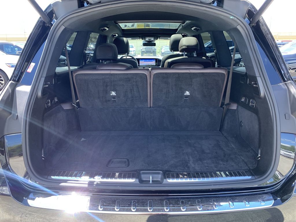 Vehicle image 8 of 25