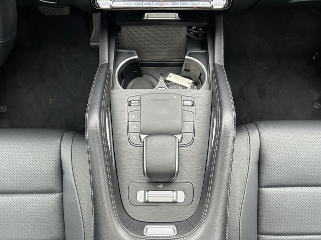 Vehicle image 16 of 34