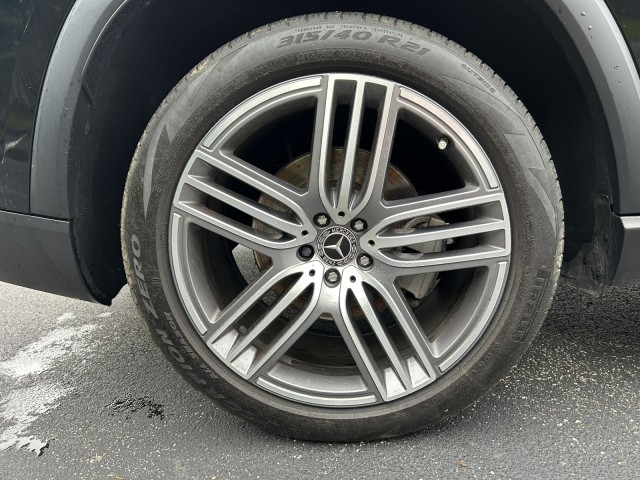 Vehicle image 31 of 34