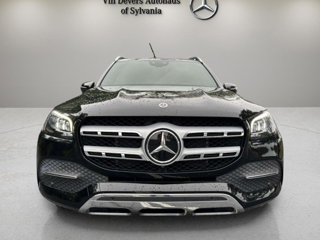 Vehicle image 2 of 34
