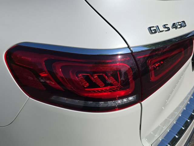 Vehicle image 35 of 36