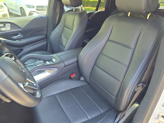 Vehicle image 15 of 36