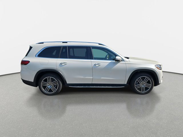 Vehicle image 4 of 36